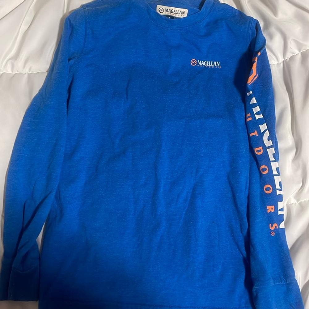 Magellan Outdoors long sleeve shirt